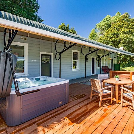 The Station - Ohakune Holiday Home Exteriör bild