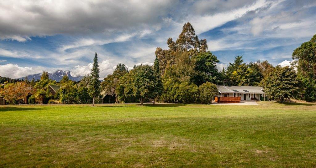 The Station - Ohakune Holiday Home Exteriör bild
